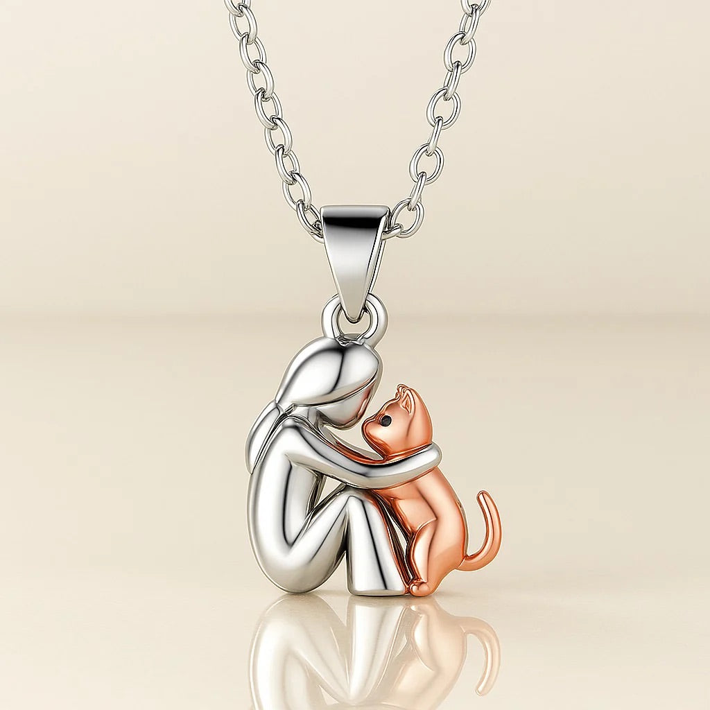 Zavelli Hug Pendant Necklace
