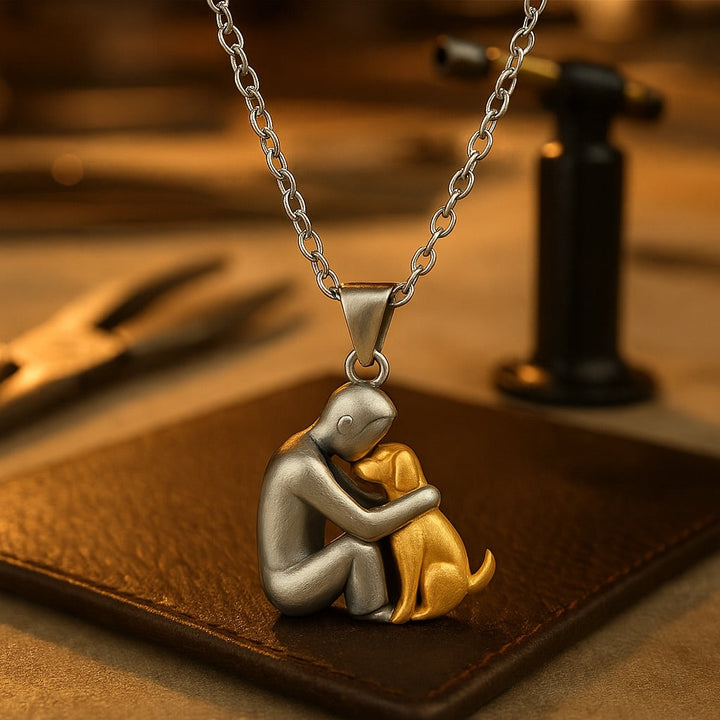 Zavelli Hug Pendant Necklace